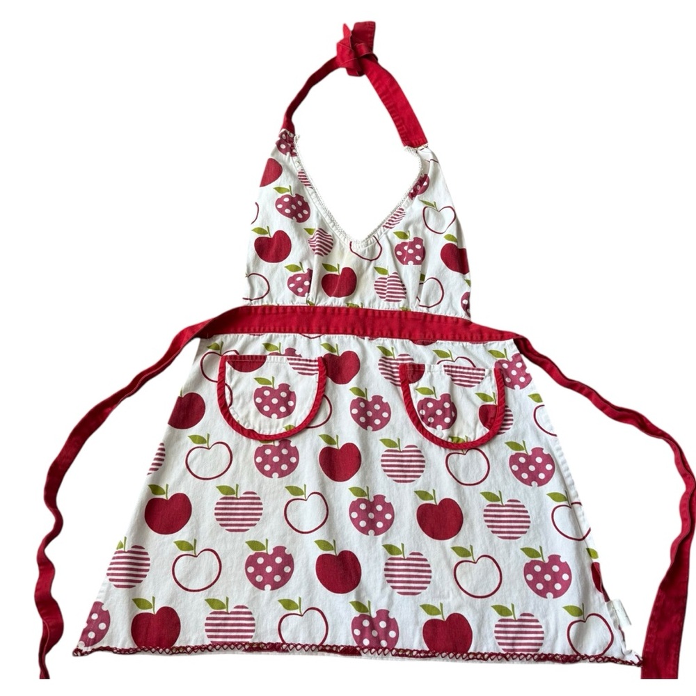 Paisley Manor Apron Apple design full size neck and waist ties
